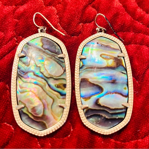 KENDRA SCOTT Drop Earrings - Picture 2 of 2